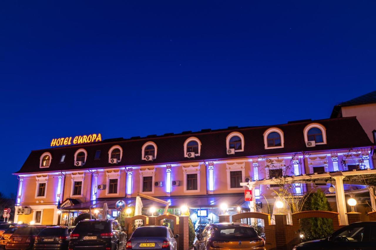 Hotel Europa Târgu Jiu Εξωτερικό φωτογραφία