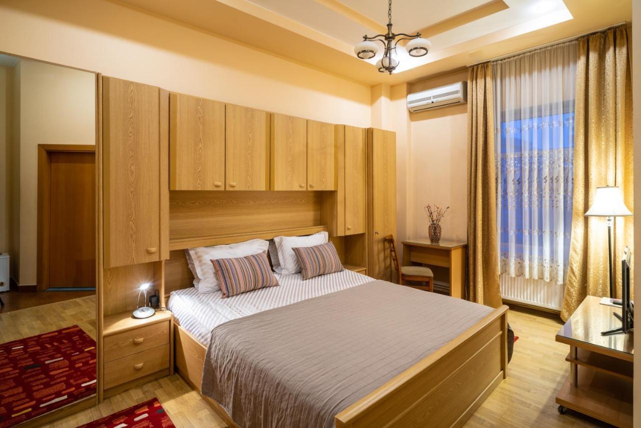 Hotel Europa Târgu Jiu Εξωτερικό φωτογραφία