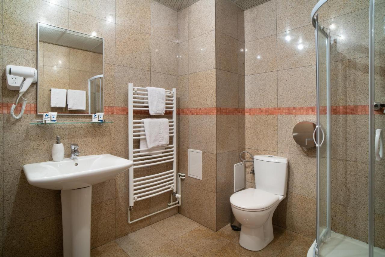 Hotel Europa Târgu Jiu Εξωτερικό φωτογραφία