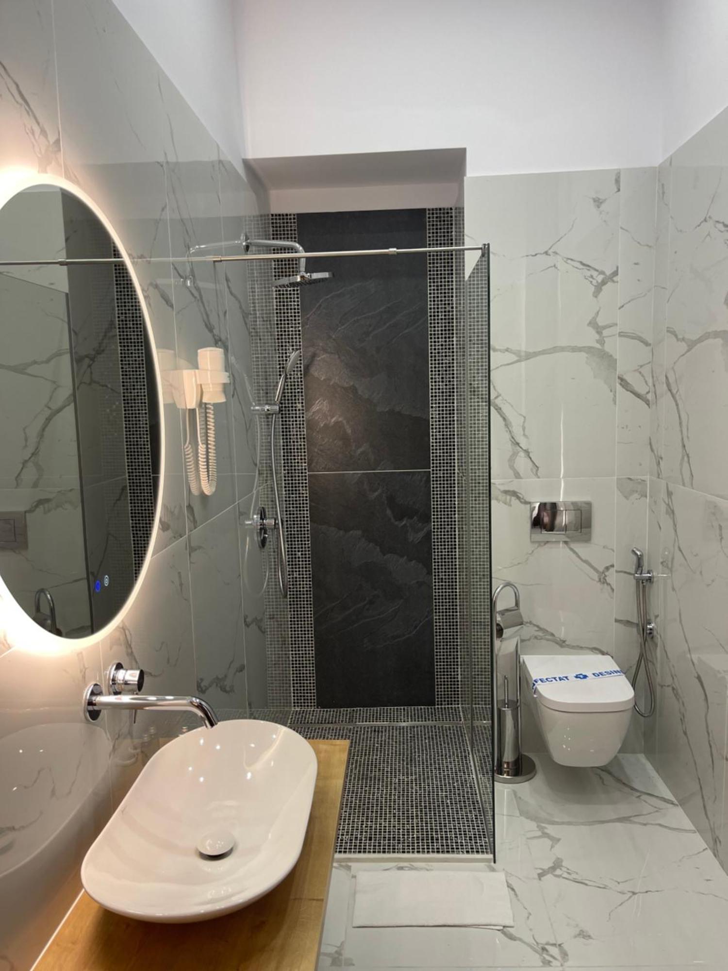 Hotel Europa Târgu Jiu Εξωτερικό φωτογραφία