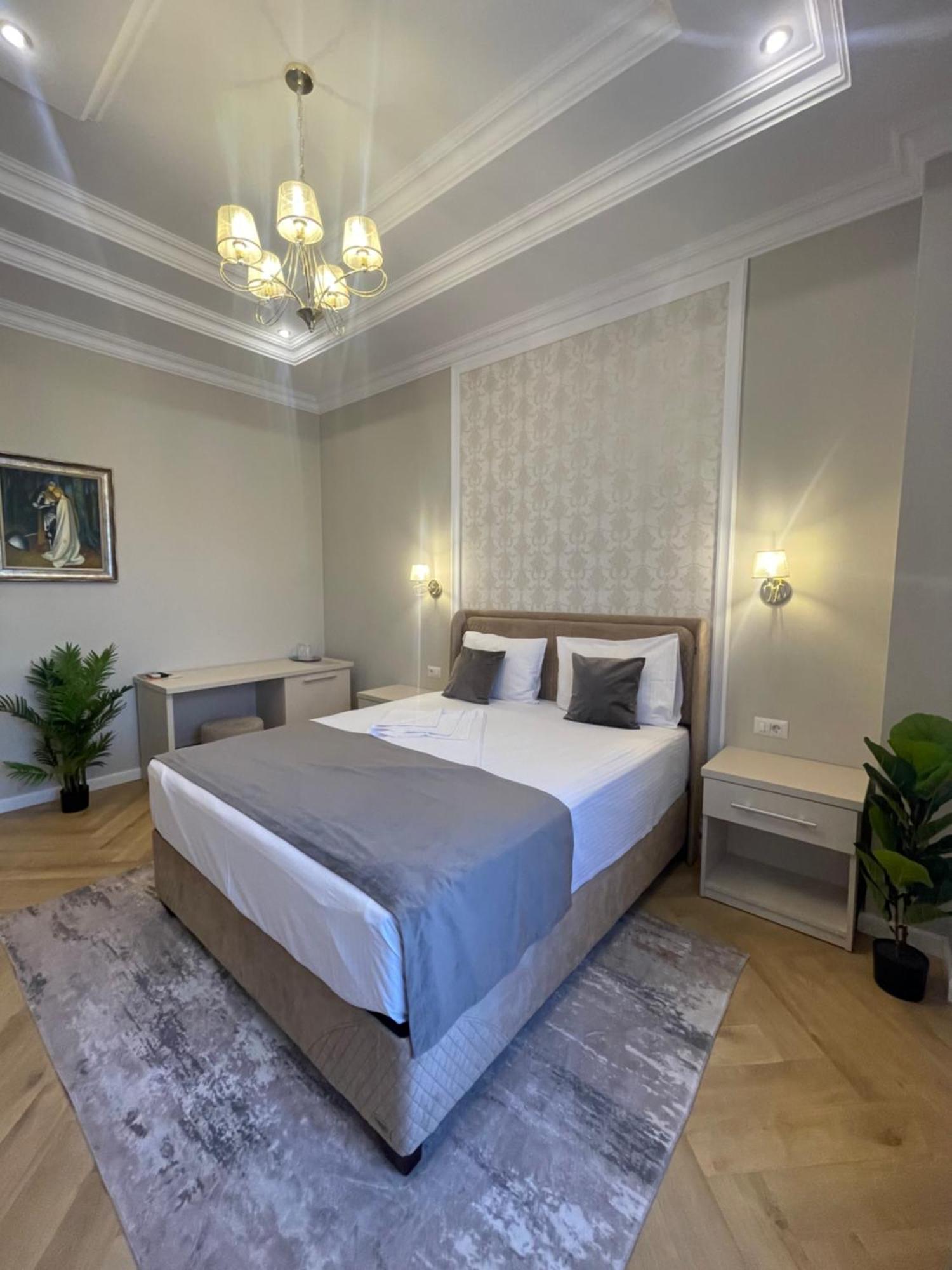 Hotel Europa Târgu Jiu Εξωτερικό φωτογραφία