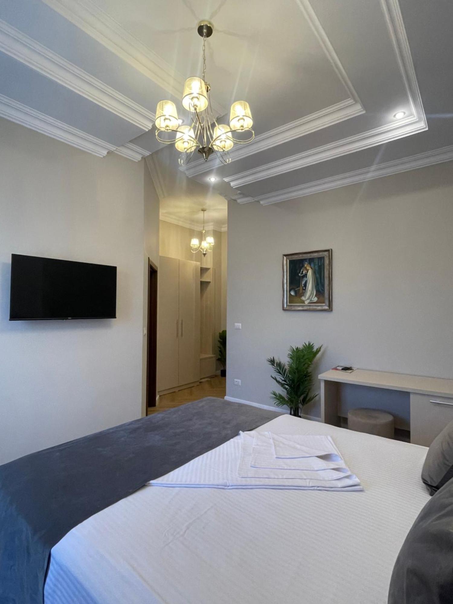Hotel Europa Târgu Jiu Εξωτερικό φωτογραφία