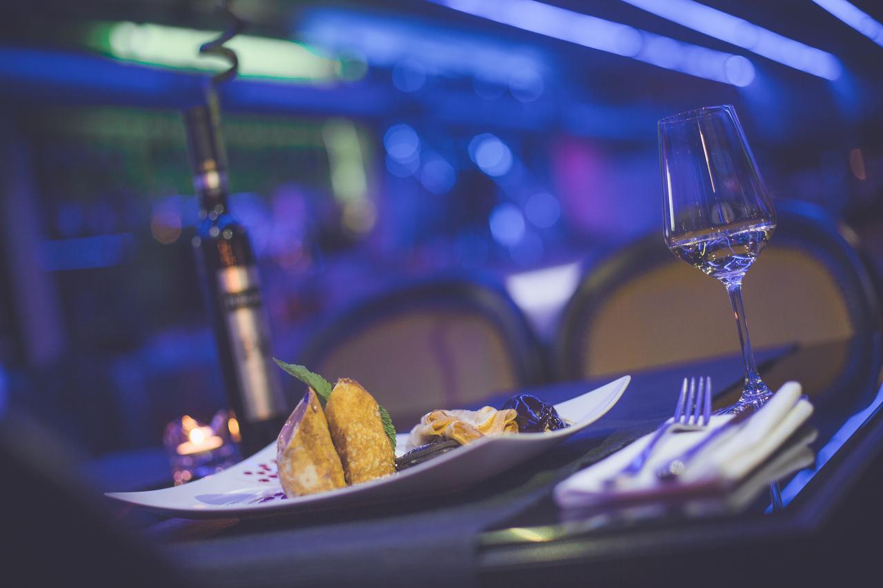Hotel Europa Târgu Jiu Εξωτερικό φωτογραφία